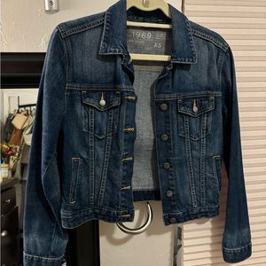 Gap women’s denim jacket